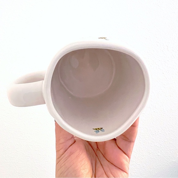 Rae Dunn GRAMMY Floral White Bumblebee Mug - Picture 3 of 5